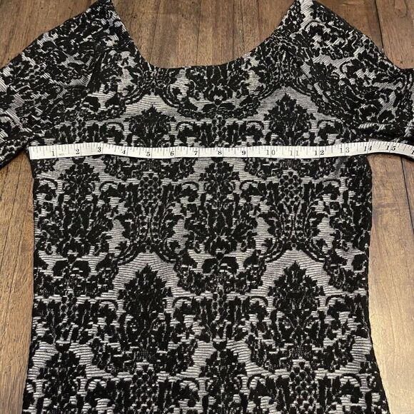 ONLY Bodycon Long Sleeve Dress - Picture 7 of 9